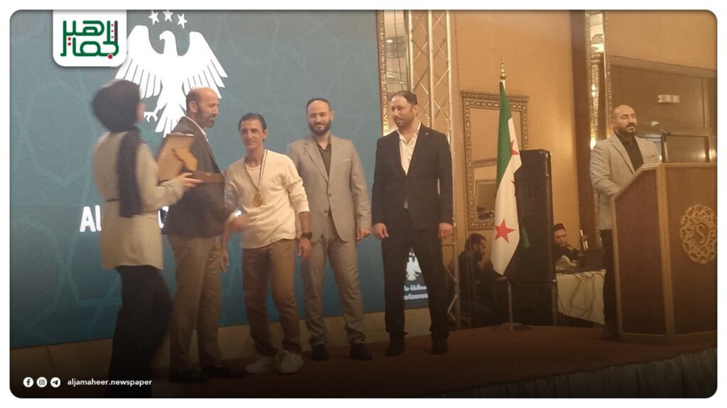 لقطات من حفل تكريم فرق وكوادر الأندية الحلبية: أهلي حلب بطل الدوري الممتاز لكرة القدم، والحرية الصاعد إلى الدوري الممتاز، وعندان الصاعد إلى الدرجة الأولى