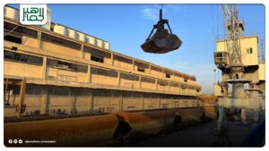 وصلت ثلاث بواخر محملة بالقمح بوزن 70 ألف طن لصالح المؤسسة العامة للحبوب ويجري نقل الحبوب إلى عدد من المحافظات السورية باستخدام شبكة الخطوط الحديدية