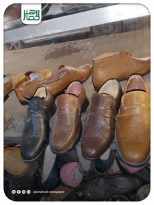 أبو سعيد 83 عاما: حكاية صانع الأحذية الذي حول مهنته إلى رسالة إنسانية